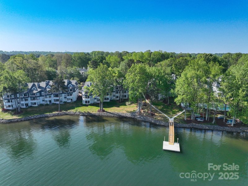 Property image 2 at 350 Northwest Drive, Davidson, NC 28036