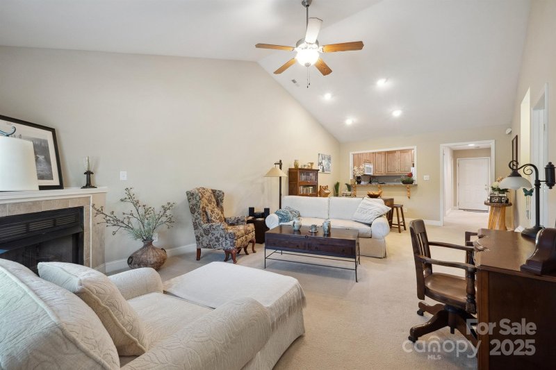 Property image 5 of 108 Ivy Court in HENRYS GLEN, Morganton, NC 28655