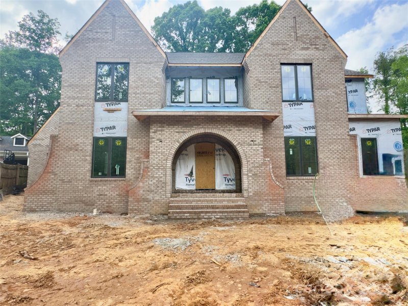 Property image 2 at 3030 Brookridge Lane, Charlotte, NC 28211