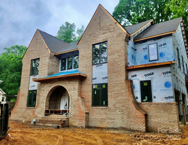 Property image 3 at 3030 Brookridge Lane, Charlotte, NC 28211