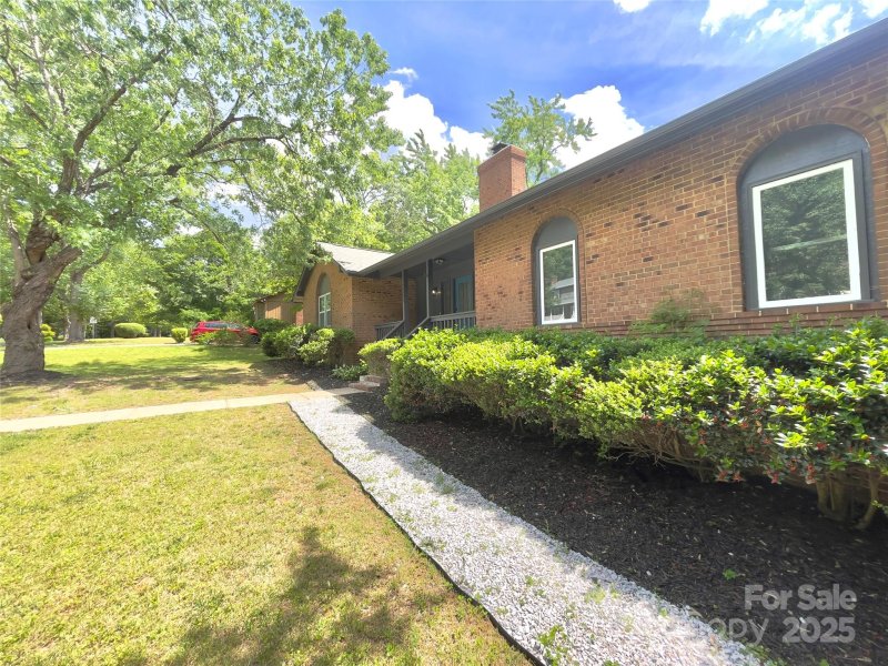 Property image 2 at 7221 Leaves Lane, Charlotte, NC 28213