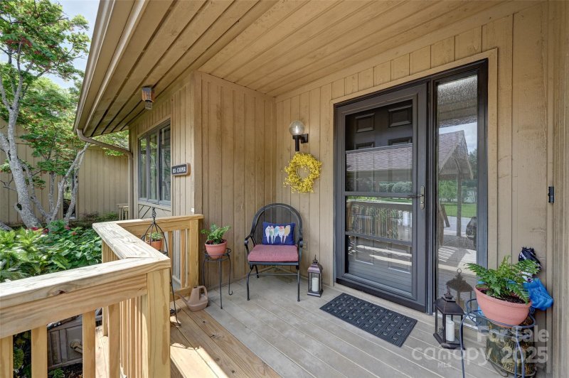 Property image 3 at 103 Red Oak Drive, Hendersonville, NC 28791