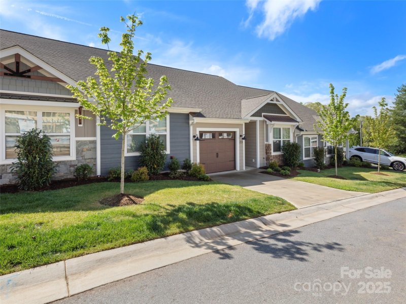 Property image 2 at 23 Heartleaf Circle, Arden, NC 28704