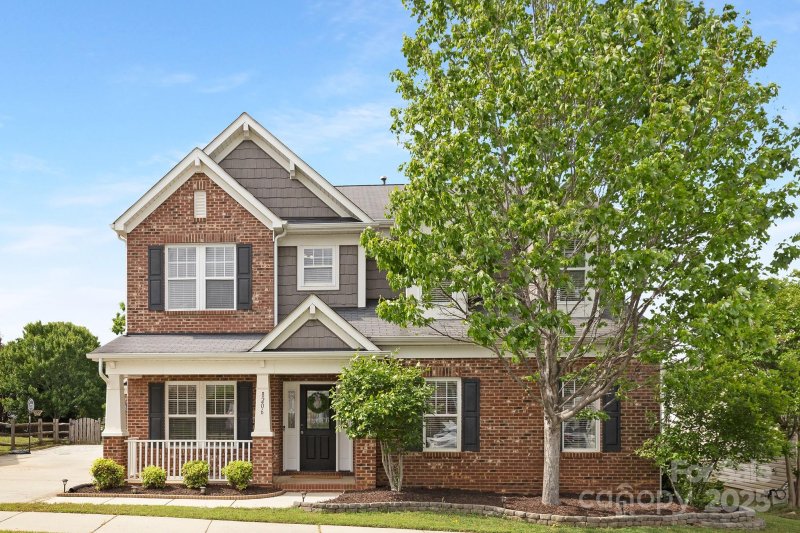 8206 Stourhead Gardens Lane