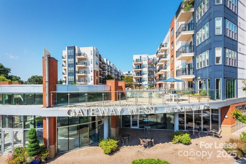 Property image 3 of 902 West Fourth Street in Downtown, Charlotte, NC 28202