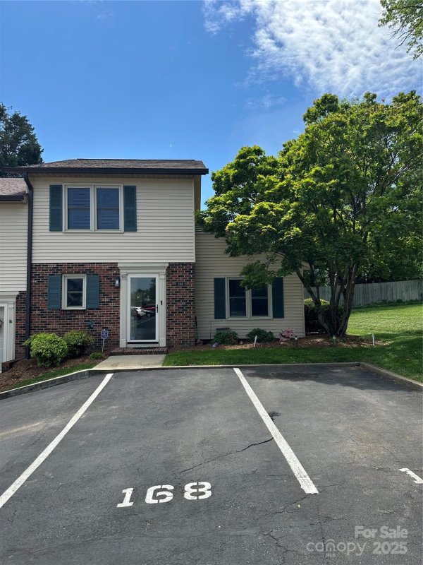 Property image 3 at 1330 5th Street, Hickory, NC 28601