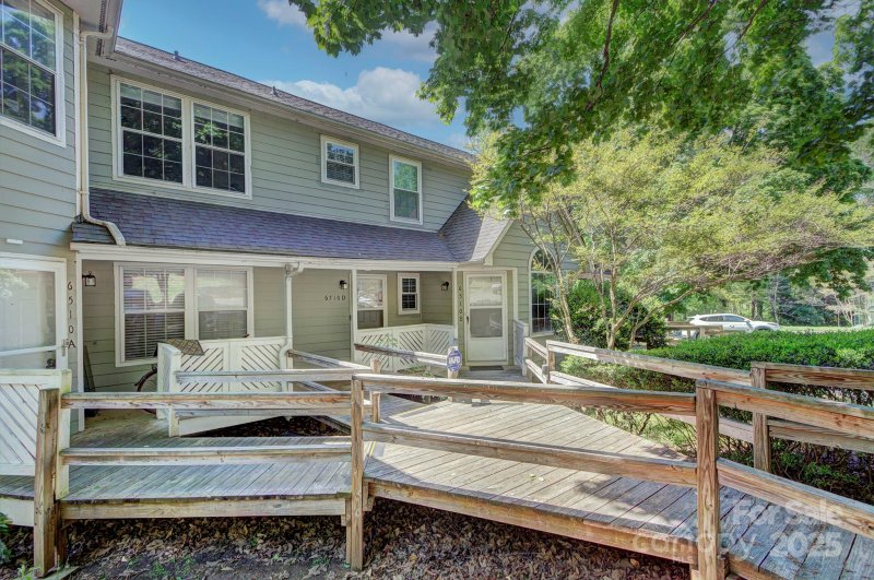 Property image 3 of 6510 Clavell Lane in Bennington Woods, Charlotte, NC 28210