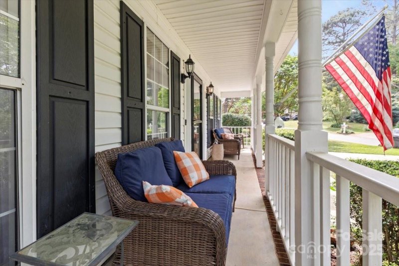 Property image 3 at 9101 Strattonville Court, Huntersville, NC 28078