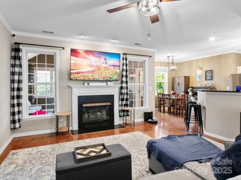 Property image 5 of 207 E Farm Creek Drive in Crowell Farms, Asheville, NC 28806