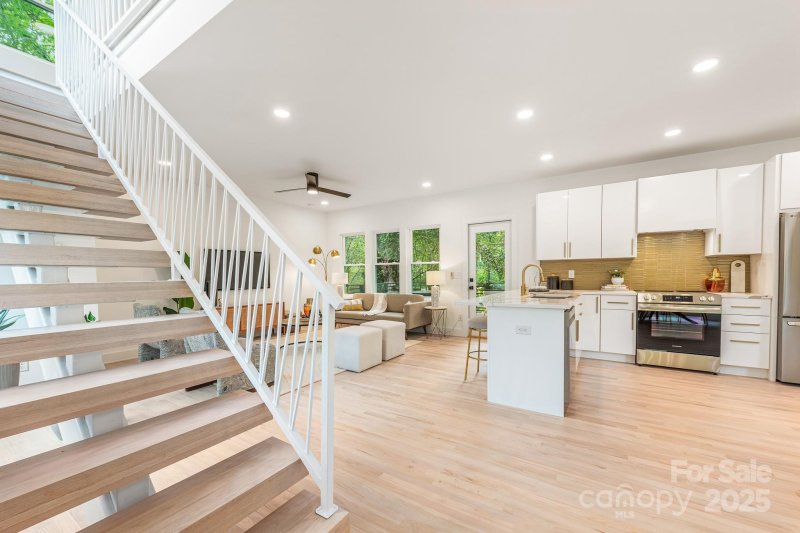 Property image 4 at 1847 Vinton Street, Charlotte, NC 28216