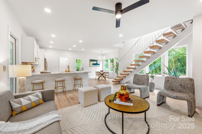 Property image 5 at 1847 Vinton Street, Charlotte, NC 28216