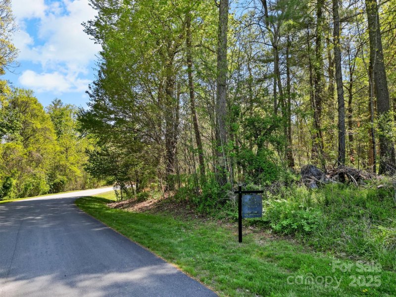 Property image 2 of 17 French Broad River Way in Olivette, Asheville, NC 28804