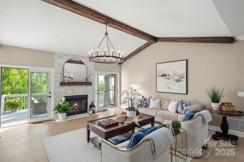 Property image 4 at 301 Governors Drive, Hendersonville, NC 28791