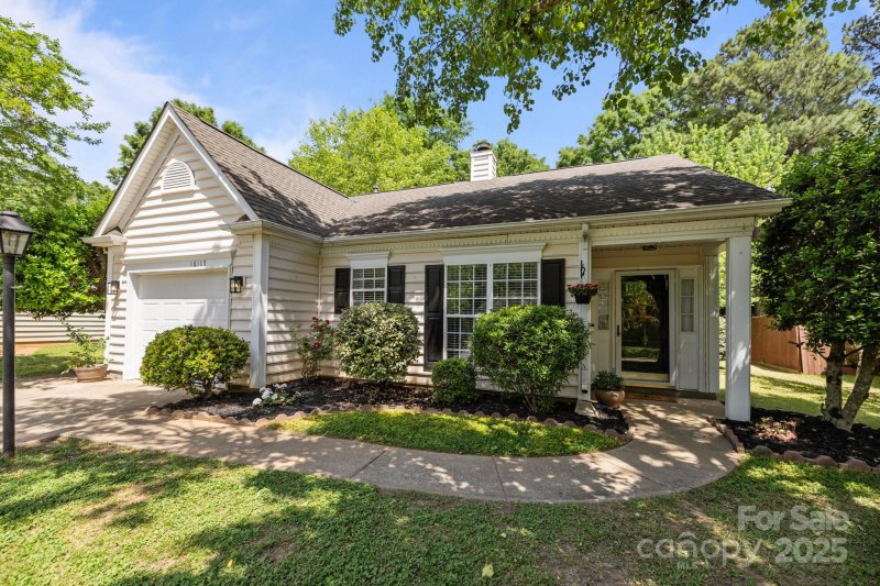 Property image 3 at 16117 Wrights Ferry Road, Charlotte, NC 28278