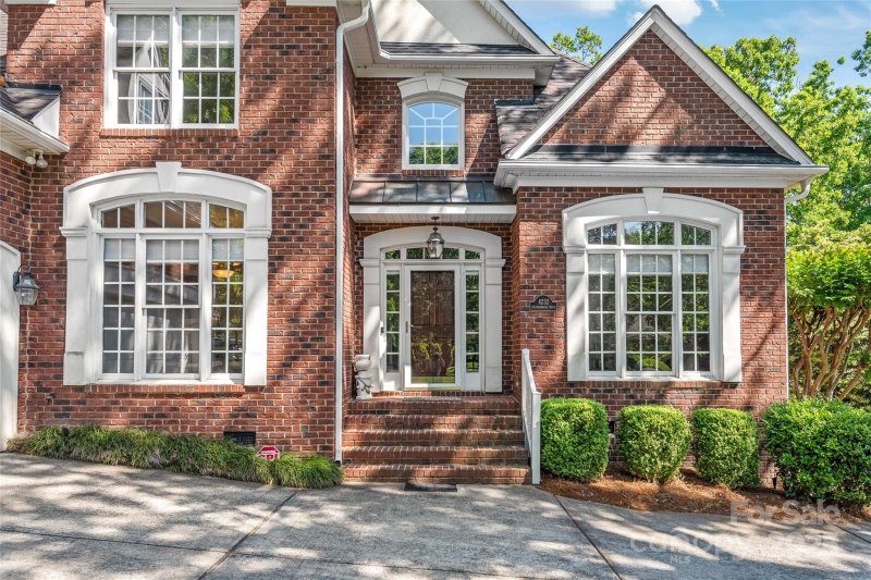 Property image 3 at 4232 Shannamara Drive, Matthews, NC 28104