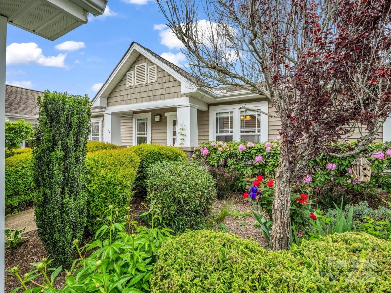 Property image 2 at 5802 Wood Duck Way, Hendersonville, NC 28792