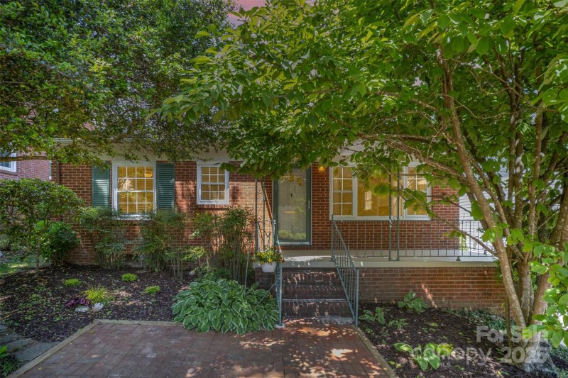 Property image 3 at 2125 Chatham Avenue, Charlotte, NC 28205