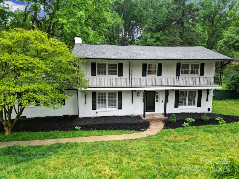 7531 Linda Lake Drive