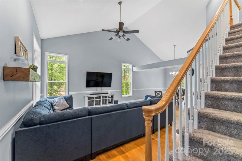 Property image 3 of 4927 Gateway Drive in Southbridge, Claremont, NC 28610