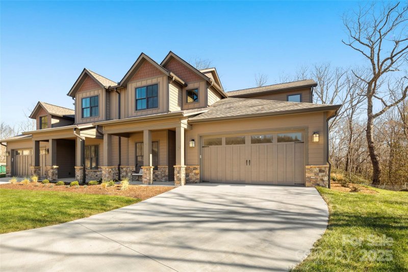 107 Chimney Chase Trail