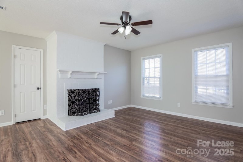 Property image 5 at 5533 Whistlewood Lane, Charlotte, NC 28208