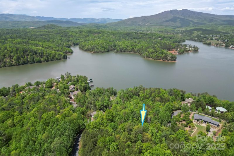 Property image 3 of 305 Captains Drive in The Arbor at Lake James, Nebo, NC 28761