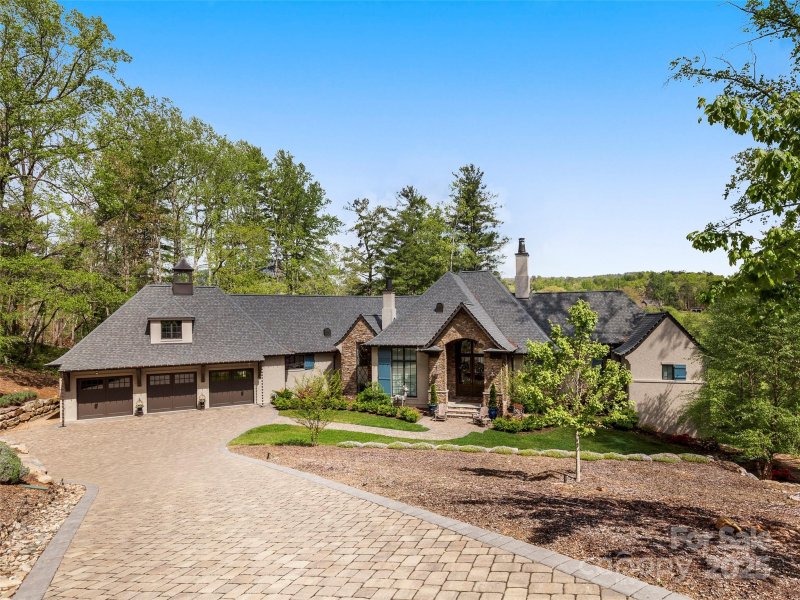 Property image 2 of 41 Bear Flower Trail in The Cliffs At Walnut Cove, Arden, NC 28704