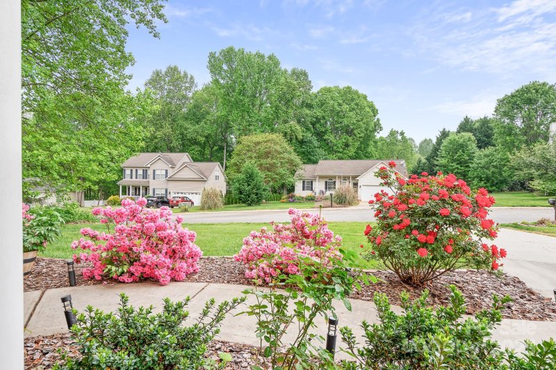 Property image 5 at 137 Valley Glen Drive, Troutman, NC 28166