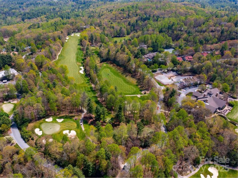 Property image 4 of 180 Pine Shadow Drive in Champion Hills, Hendersonville, NC 28739