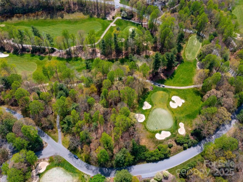 Property image 5 of 180 Pine Shadow Drive in Champion Hills, Hendersonville, NC 28739