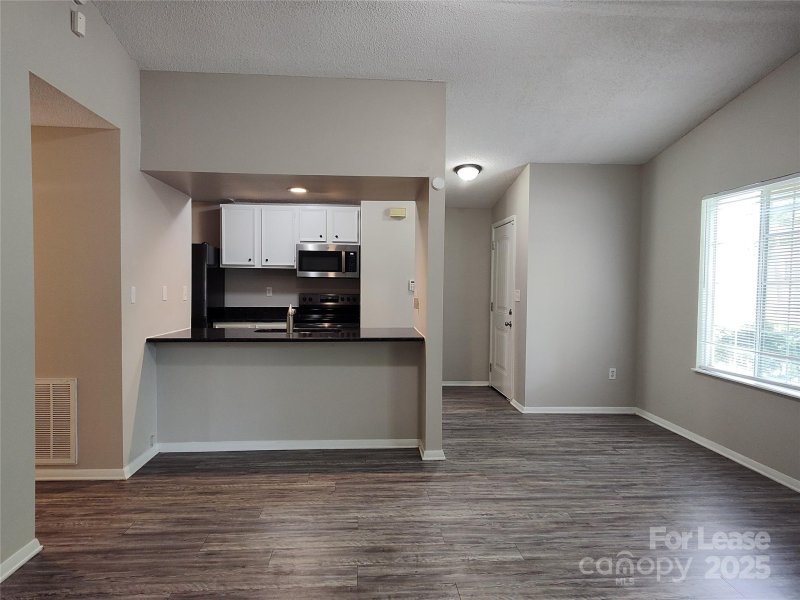 Property image 3 at 8421 Othello Place, Charlotte, NC 28227