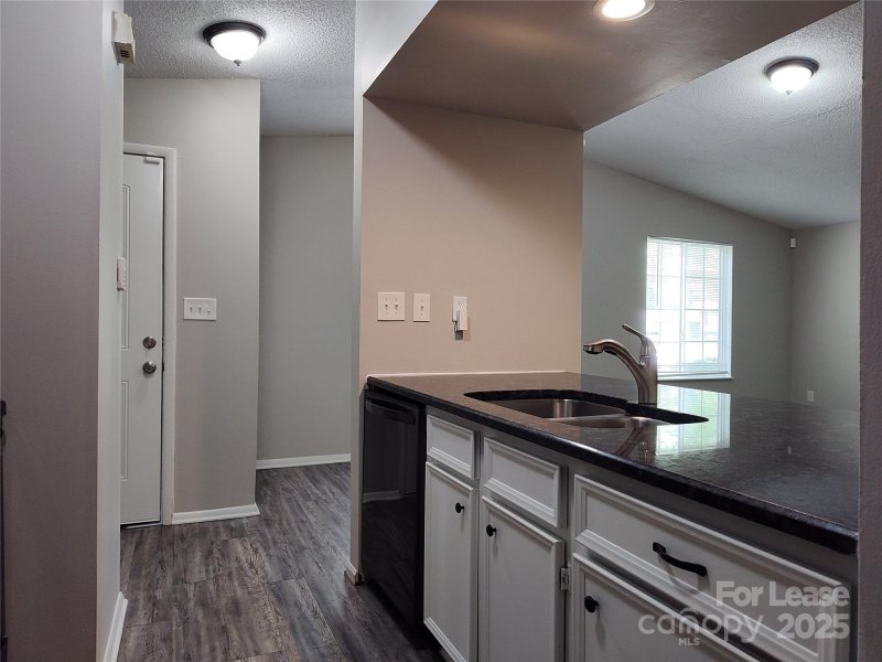 Property image 5 at 8421 Othello Place, Charlotte, NC 28227