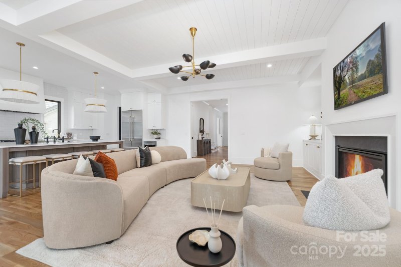 Property image 5 of 632 Dorothy Drive in Dilworth, Charlotte, NC 28203