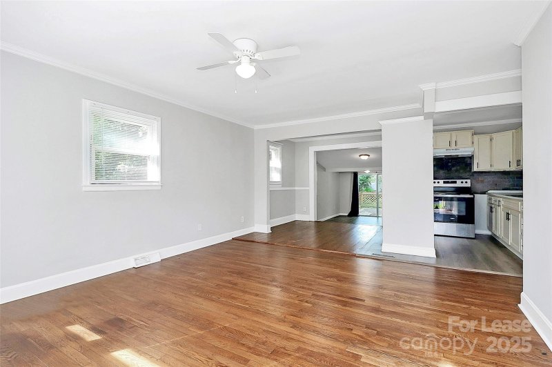 Property image 2 at 4325 Birkdale Drive, Charlotte, NC 28208