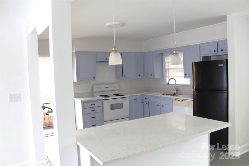 Property image 4 at 5525 Amity Place, Charlotte, NC 28212