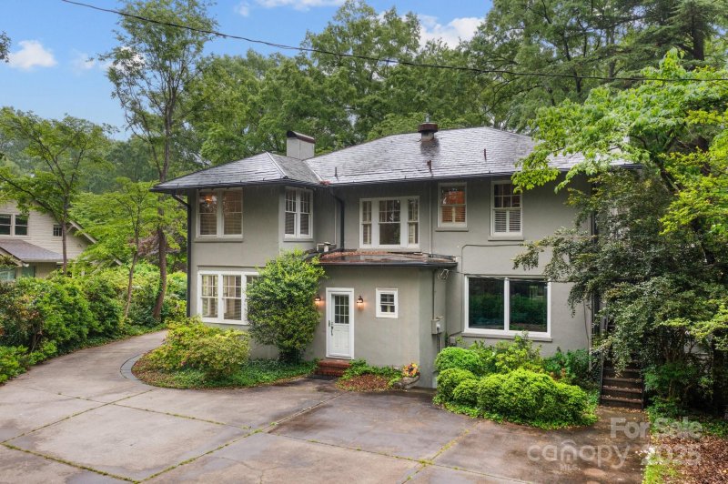 Property image 2 of 920 Queens Road in Myers Park, Charlotte, NC 28207