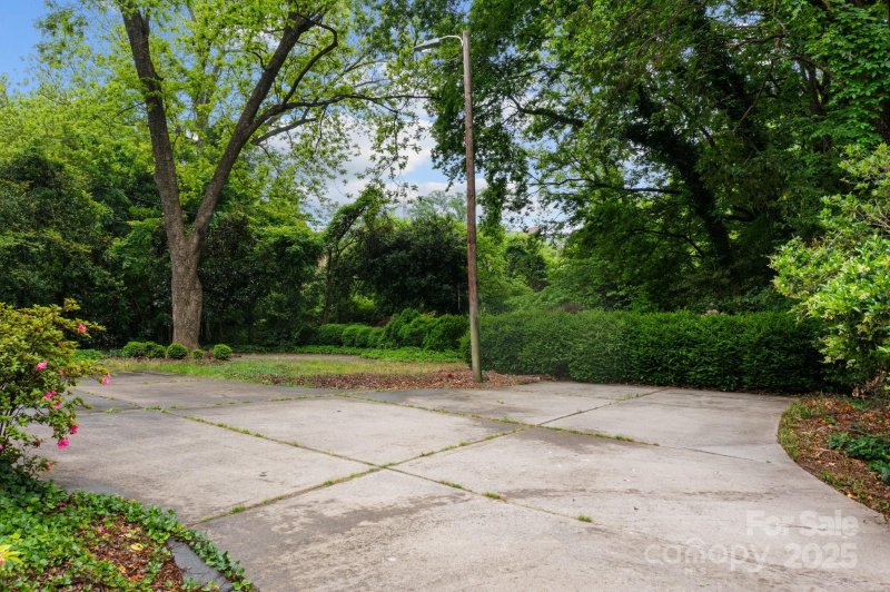 Property image 5 of 920 Queens Road in Myers Park, Charlotte, NC 28207