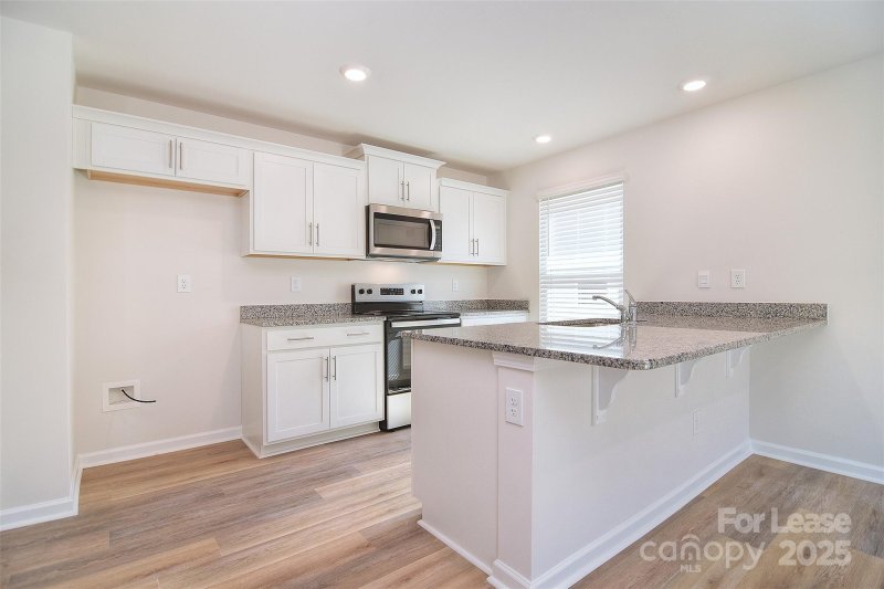 Property image 4 at 5155 Hyrule Drive, Charlotte, NC 28262