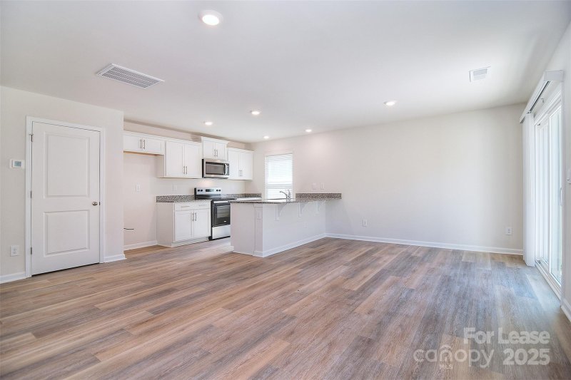 Property image 5 at 5155 Hyrule Drive, Charlotte, NC 28262