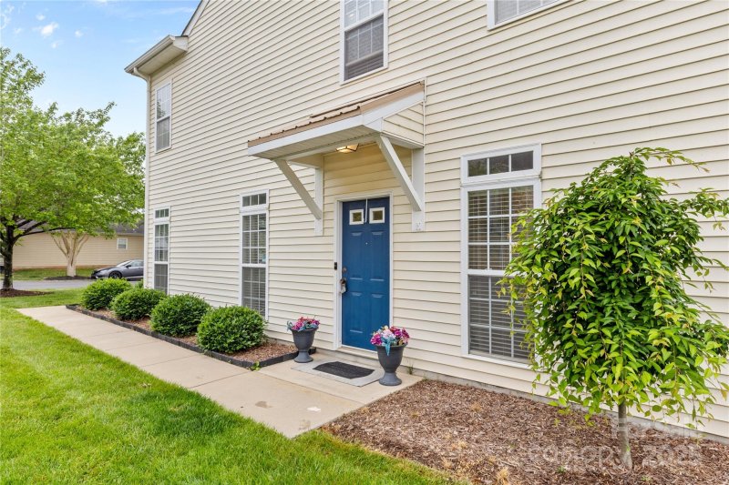 Property image 2 at 3030 Priory Ridge Drive, Fort Mill, SC 29707