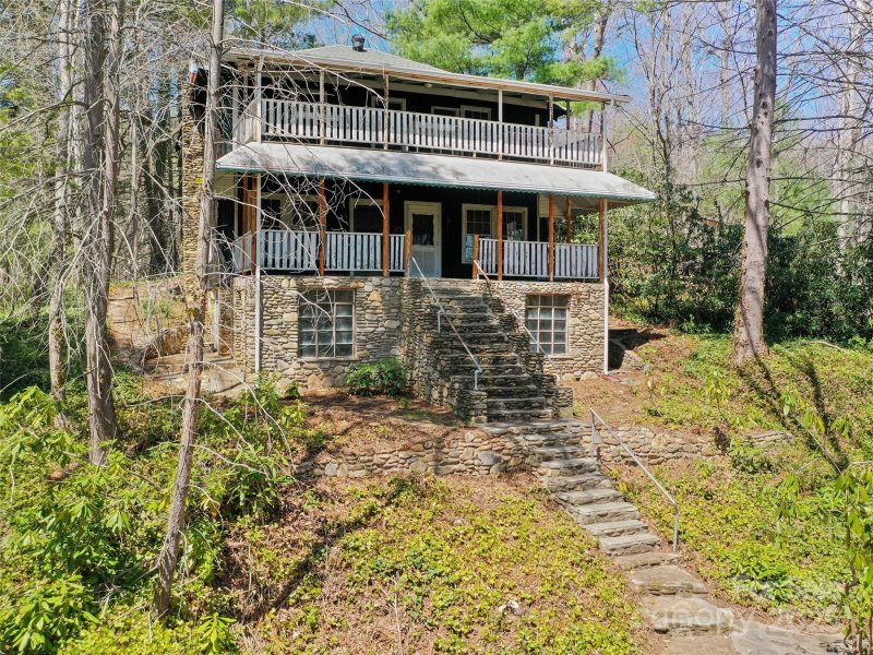 Property image 3 of 40 Wells Road in Lake Junaluska Assembly, Waynesville, NC 28785
