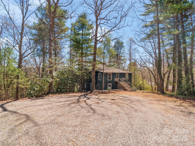 Property image 4 of 40 Wells Road in Lake Junaluska Assembly, Waynesville, NC 28785