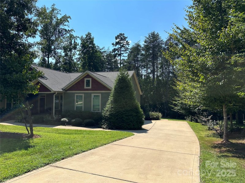 Property image 2 at 4561 N Wynswept Drive, Maiden, NC 28650