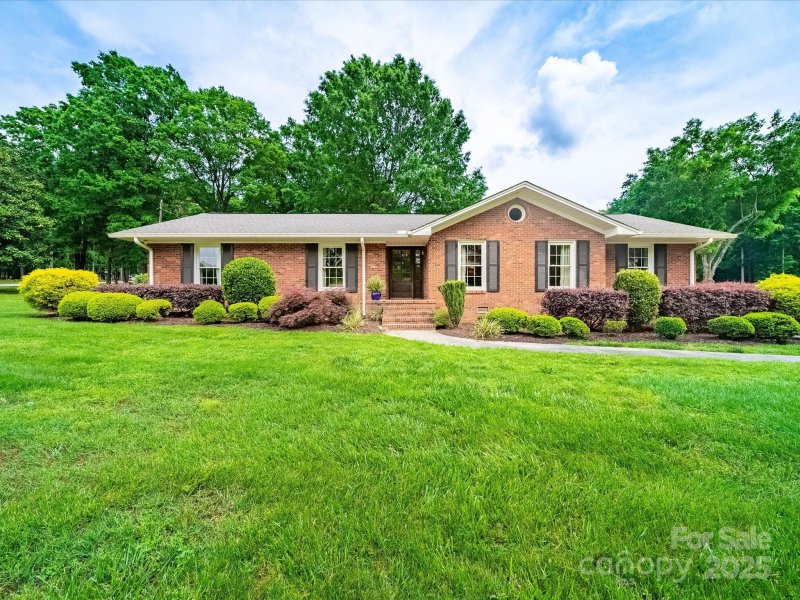 Homeland Village, Monroe Community