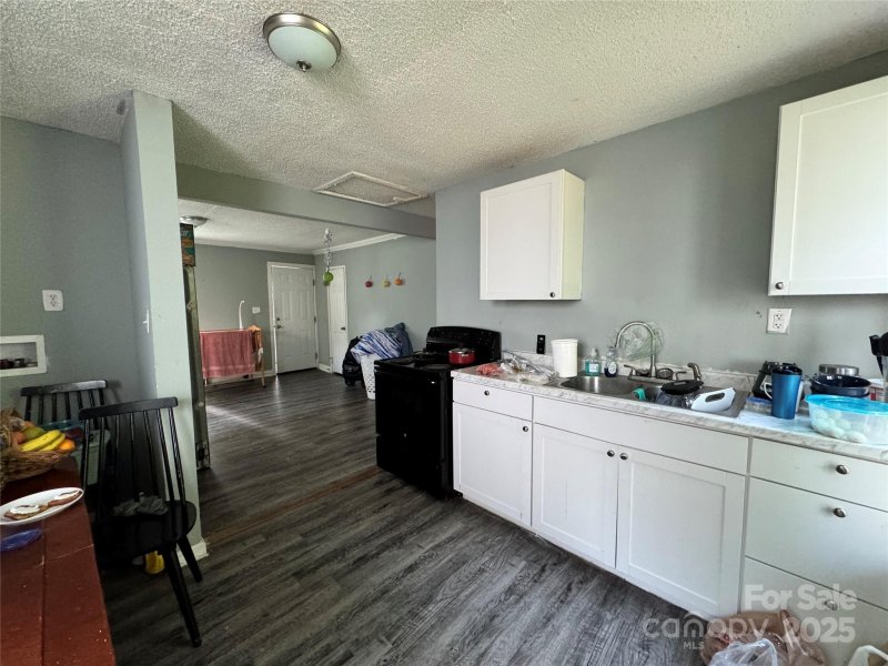 Property image 3 of 336 Hamilton Drive in Brookwood, Concord, NC 28025