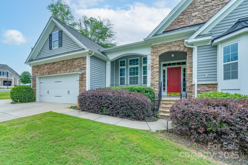 Property image 2 of 968 Autumn Glen Court in Rosedale, Clover, SC 29710