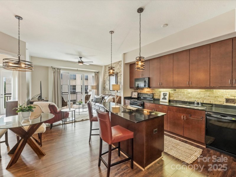 Property image 2 at 4625 Piedmont Row Drive, Charlotte, NC 28210