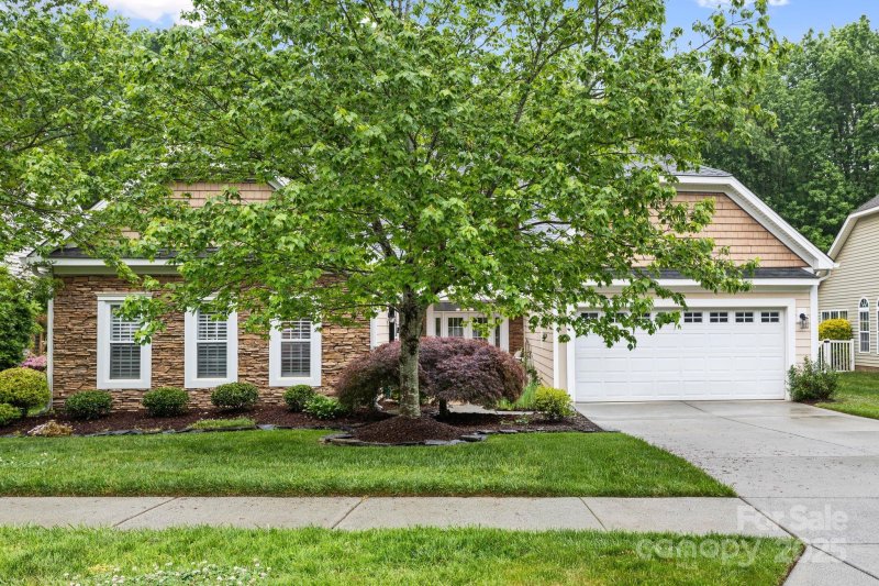 Property image 2 at 1244 Saint Johns Avenue, Matthews, NC 28104