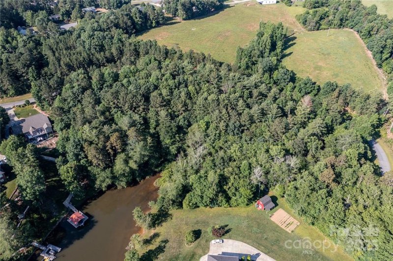 Property image 3 of 4852 Rio De Luna Drive in Crystal Falls, Hickory, NC 28601