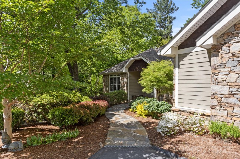 Property image 3 at 137 Berry Creek Drive, Flat Rock, NC 28731